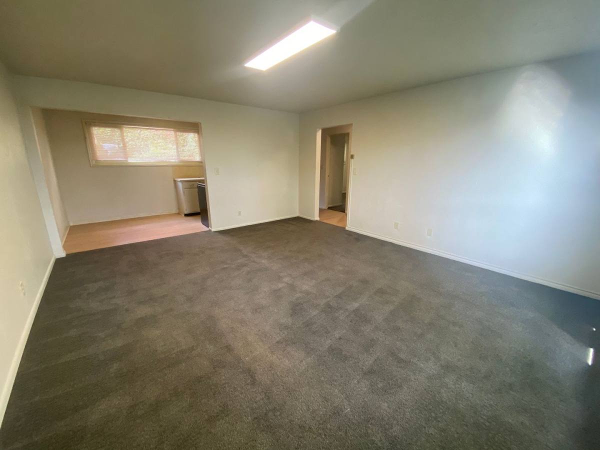 Apartment for rent at 5042 S Corbett Ave, Portland, OR 97239