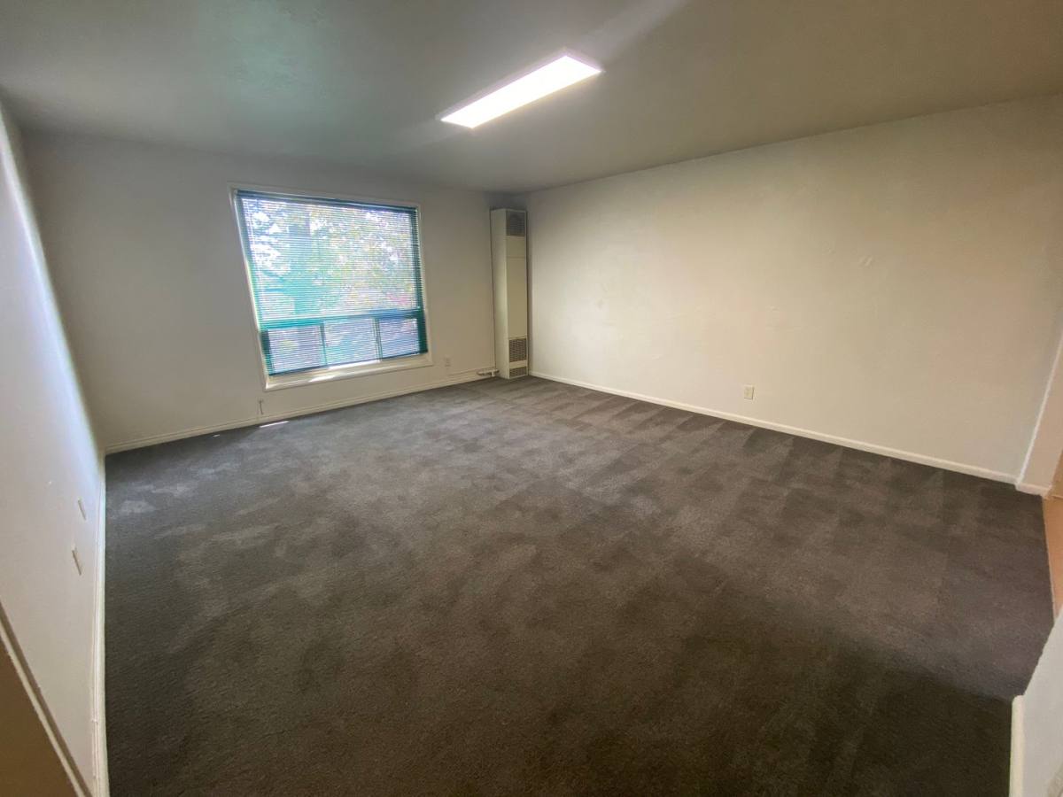 Apartment for rent at 5042 S Corbett Ave, Portland, OR 97239