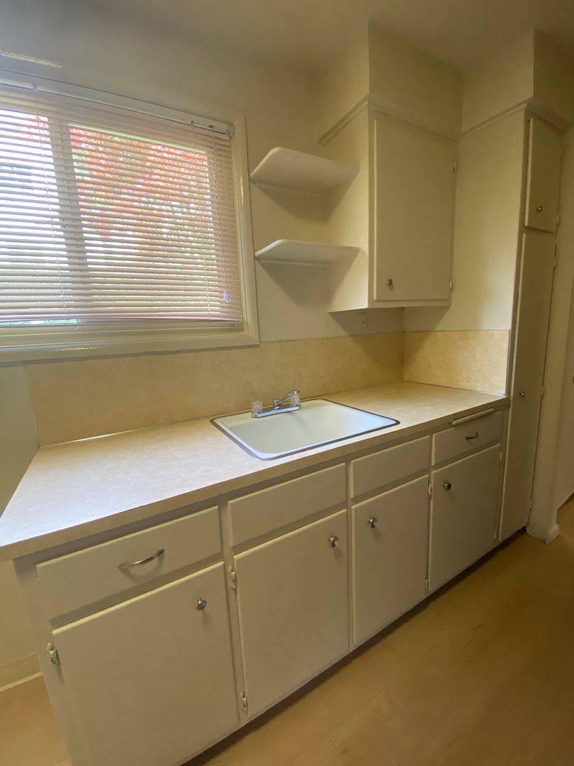 Apartment for rent at 5042 S Corbett Ave, Portland, OR 97239