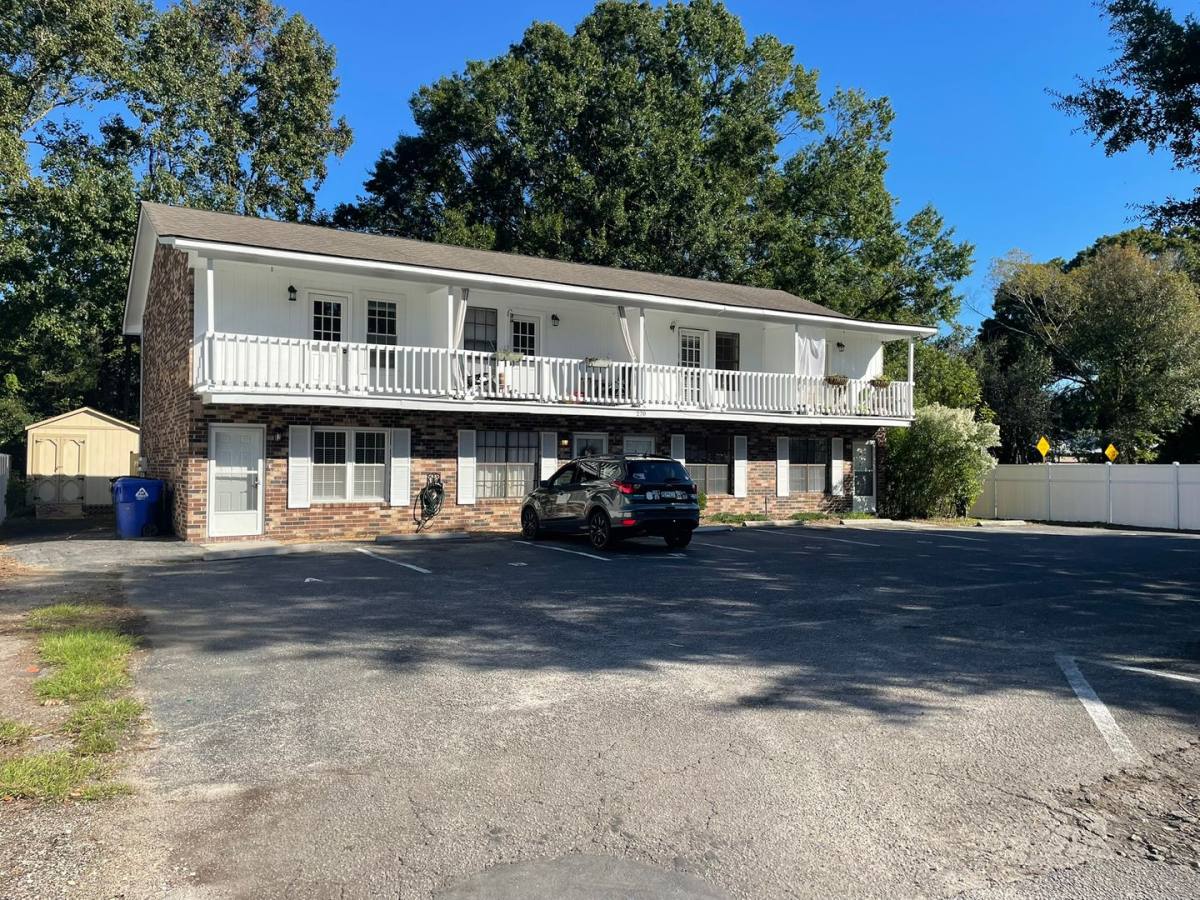 270 Fleming Rd, Charleston, SC 29412 (#82398458) | RentalSource
