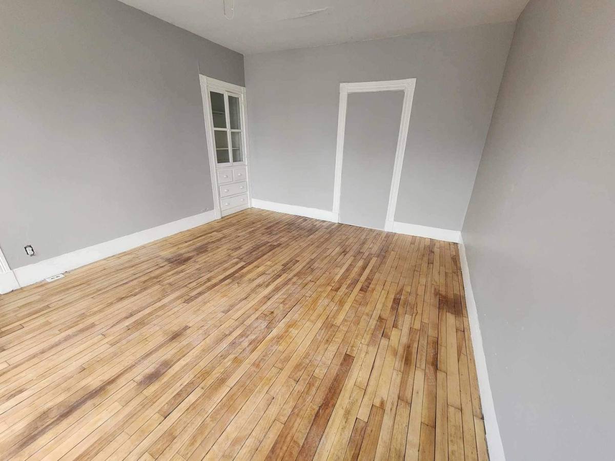 Apartment for rent at 195 Bartlett St, Lewiston, ME 04240