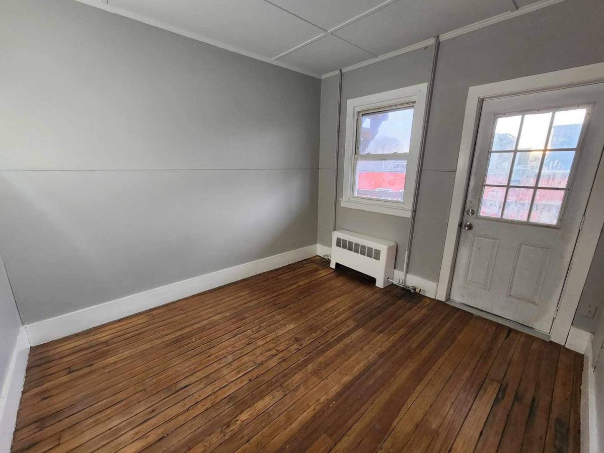 Apartment for rent at 195 Bartlett St, Lewiston, ME 04240