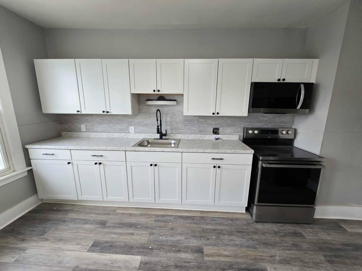Apartment for rent at 195 Bartlett St, Lewiston, ME 04240