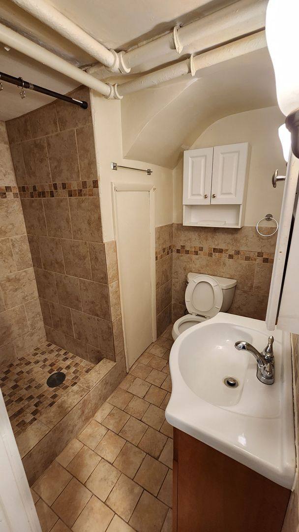 Apartment for rent at 3230 Wainbell Ave, Pittsburgh, PA 15216