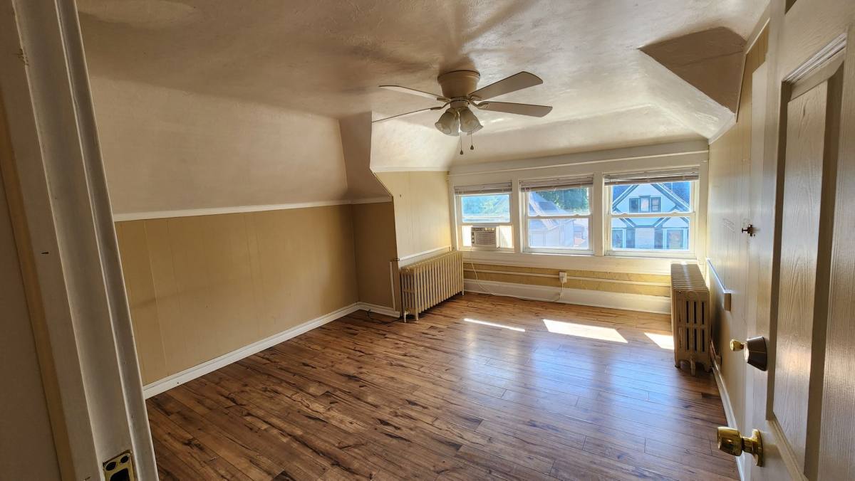Apartment for rent at 3230 Wainbell Ave, Pittsburgh, PA 15216