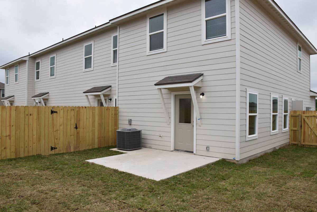 Apartment for rent at 9934 Hazy Bend, San Antonio, TX 78233