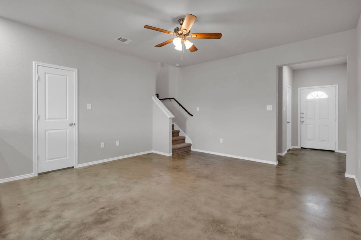 Apartment for rent at 9934 Hazy Bend, San Antonio, TX 78233
