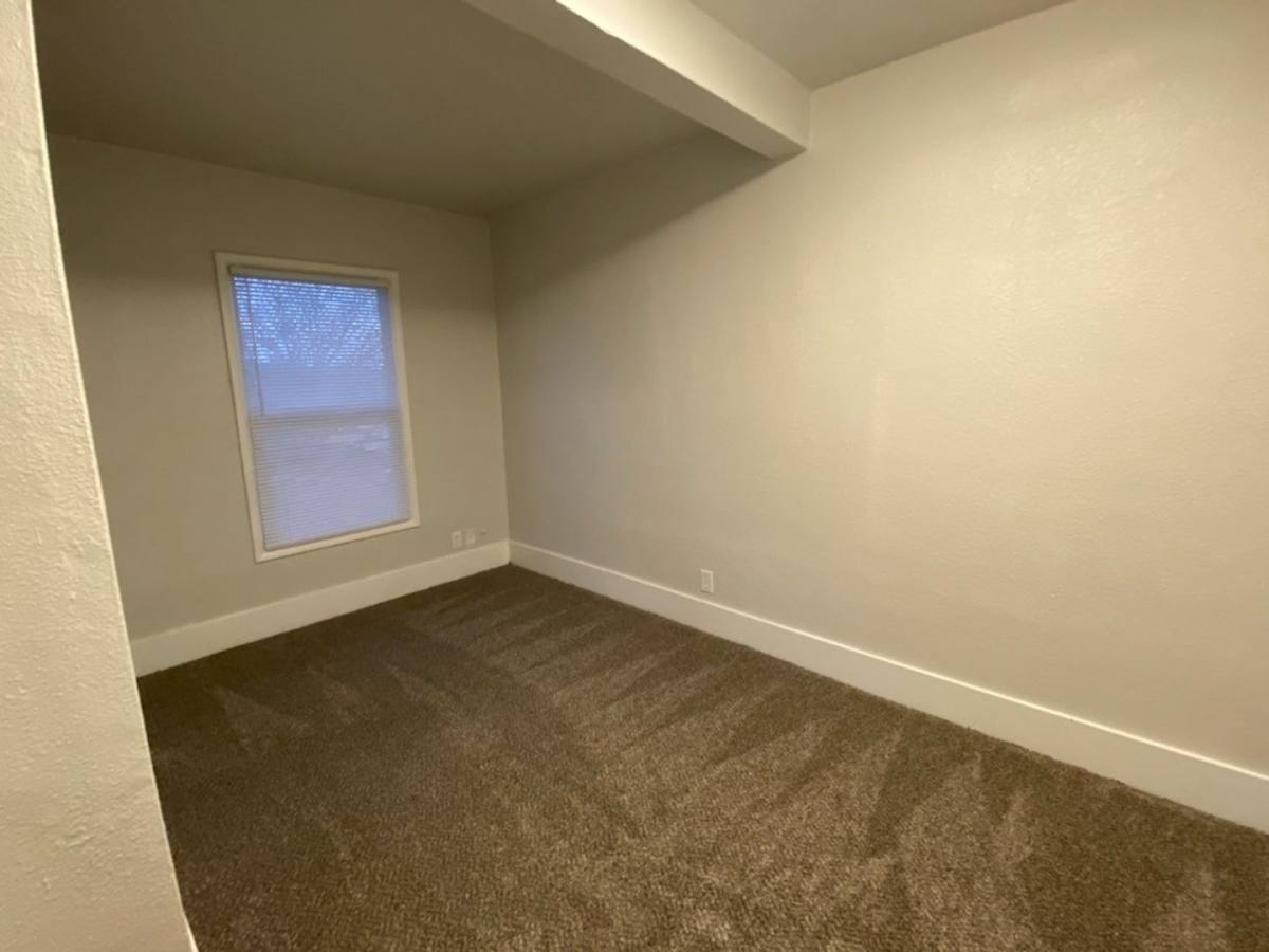 Apartment for rent at 211 N Delaware St, Wenatchee, WA 98801