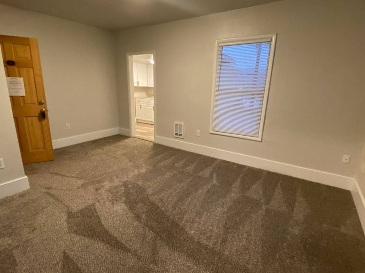 Apartment for rent at 211 N Delaware St, Wenatchee, WA 98801