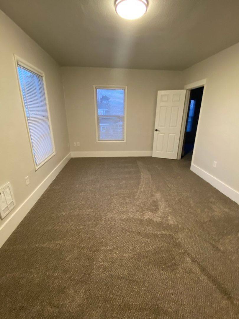 Apartment for rent at 211 N Delaware St, Wenatchee, WA 98801