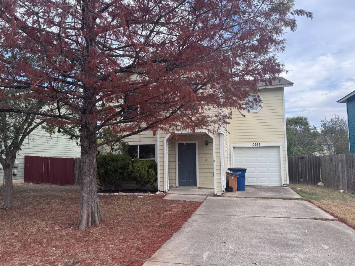 House for rent at 10935 Old Manchaca Rd, Austin, TX 78748