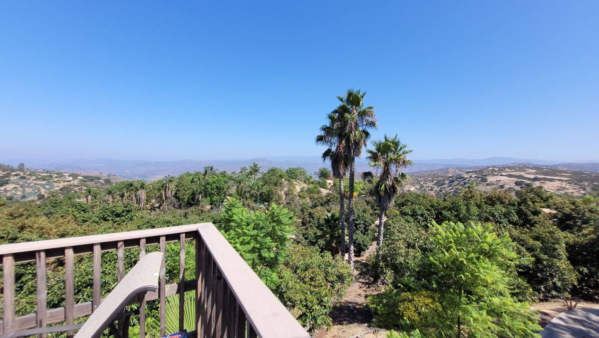 House for rent at 16255 Highland Valley Rd, Ramona, CA 92065