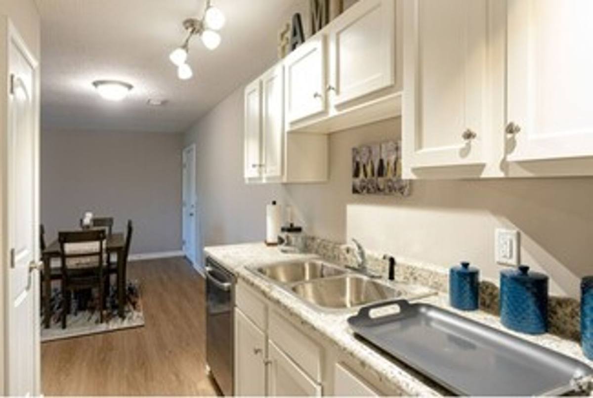 Apartment for rent at 4719 Grantline Rd, New Albany, IN 47150