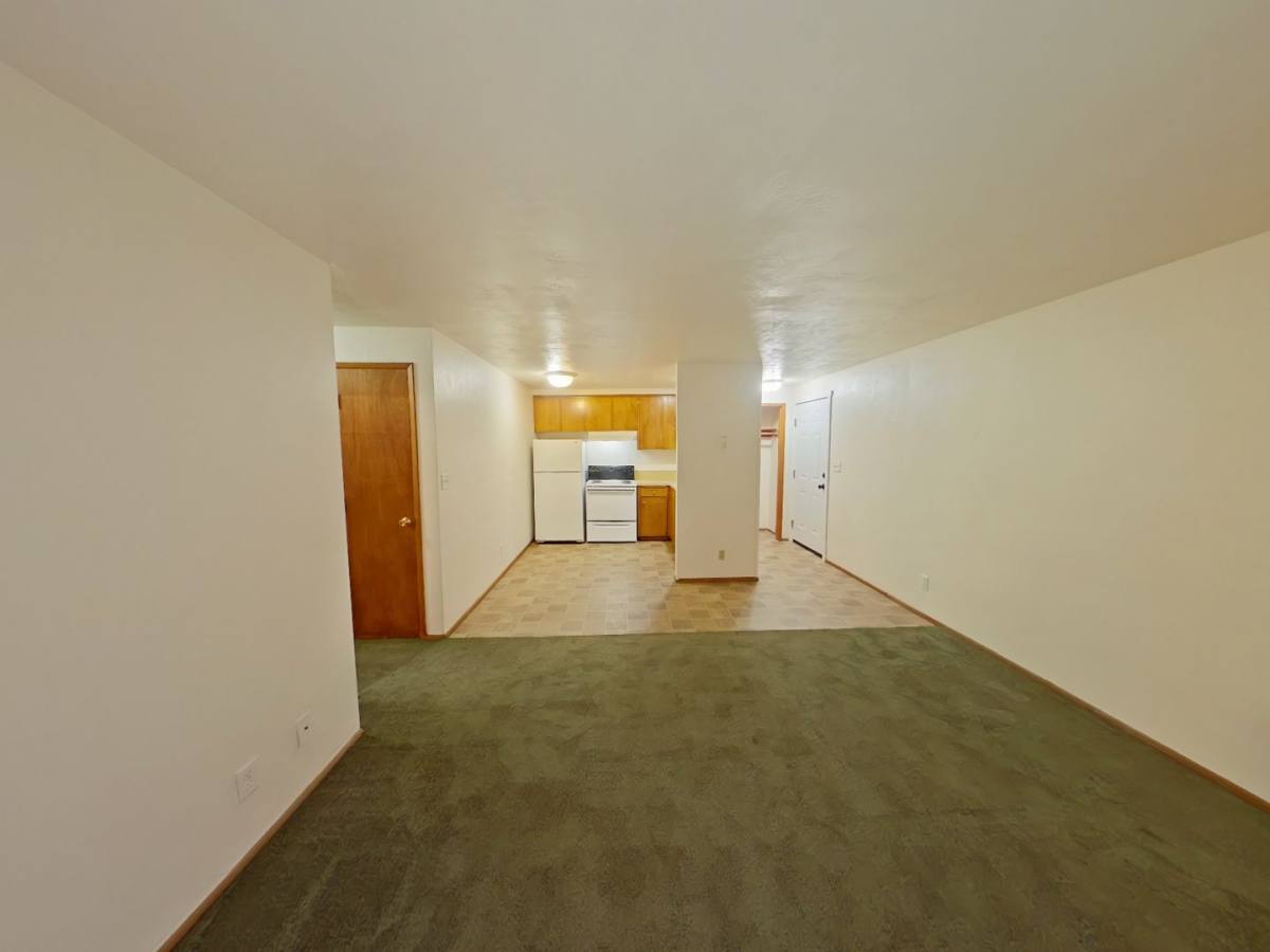 Apartment for rent at 1844 Kincaid St, Eugene, OR 97403