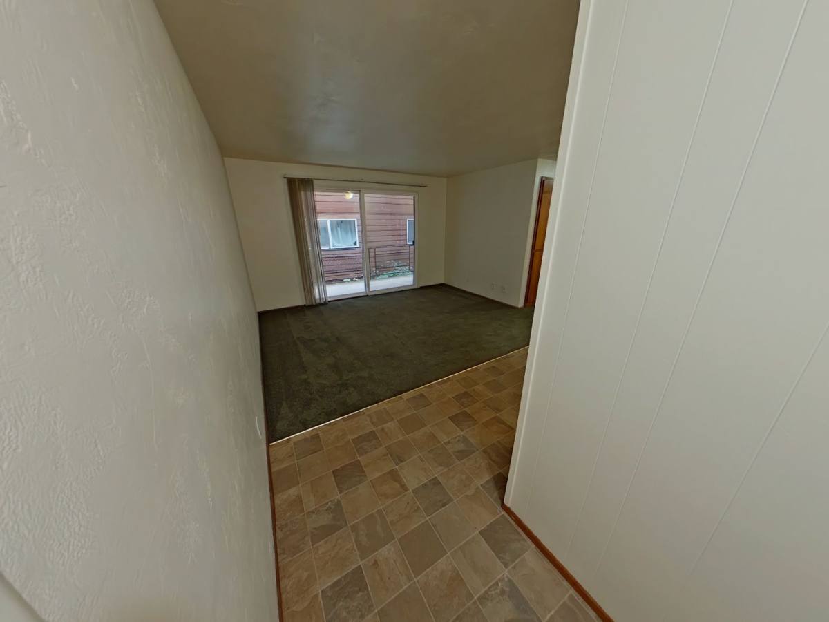 Apartment for rent at 1844 Kincaid St, Eugene, OR 97403