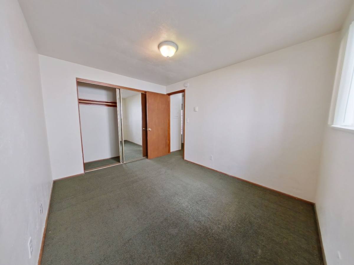 Apartment for rent at 1844 Kincaid St, Eugene, OR 97403