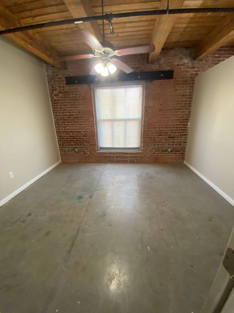 Apartment for rent at 415 N 3rd St, Saint Joseph, MO 64501