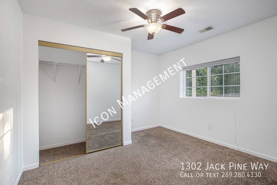 Townhouse for rent at 1302 Jack Pine Way, Kalamazoo, MI 49006