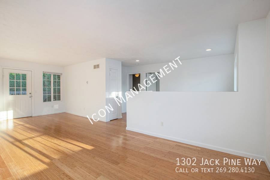 Townhouse for rent at 1302 Jack Pine Way, Kalamazoo, MI 49006