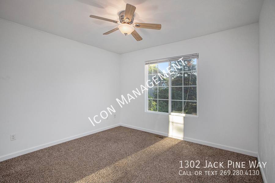 Townhouse for rent at 1302 Jack Pine Way, Kalamazoo, MI 49006