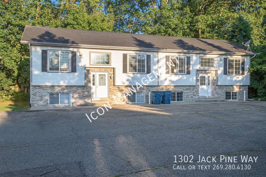 Townhouse for rent at 1302 Jack Pine Way, Kalamazoo, MI 49006