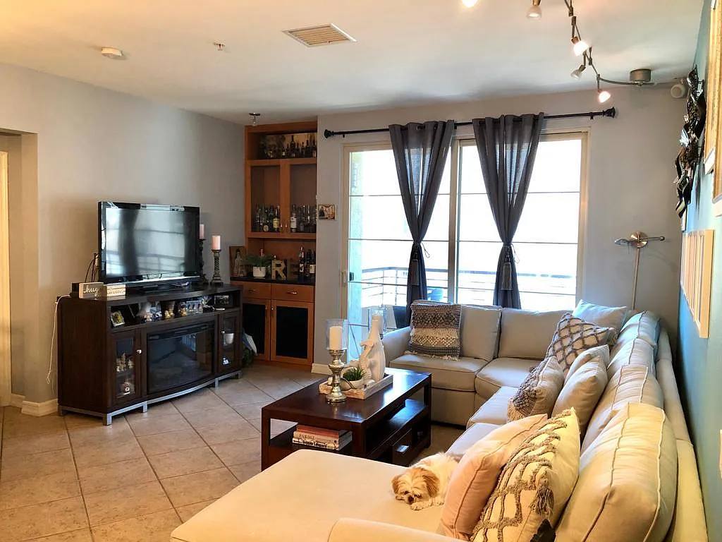 Condo for rent at 1480 Broadway #2501, San Diego, CA 92101