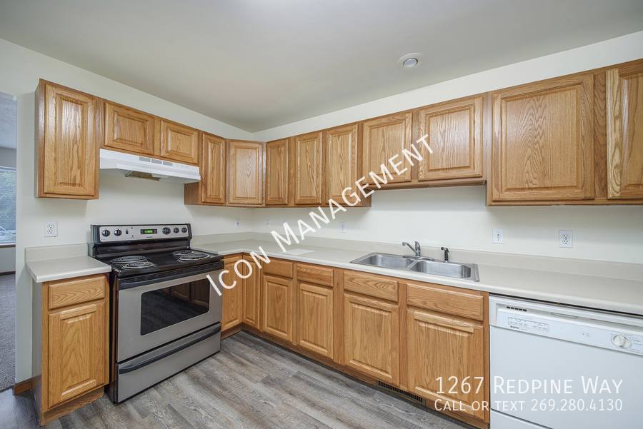 Townhouse for rent at 1267 Redpine Way, Kalamazoo, MI 49006