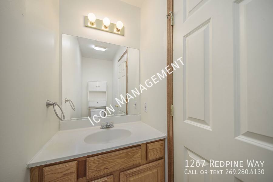 Townhouse for rent at 1267 Redpine Way, Kalamazoo, MI 49006