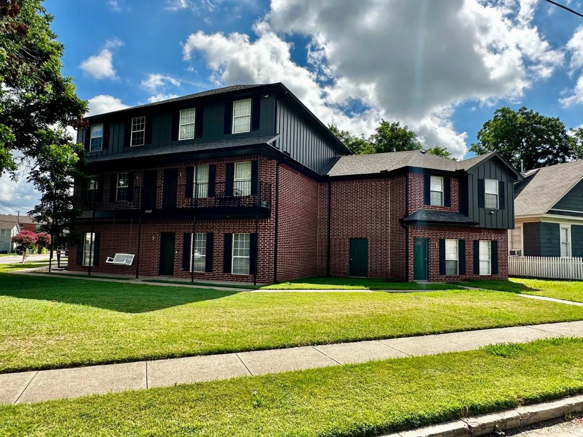 Apartment for rent at 1902 S 8th St, Waco, TX 76706