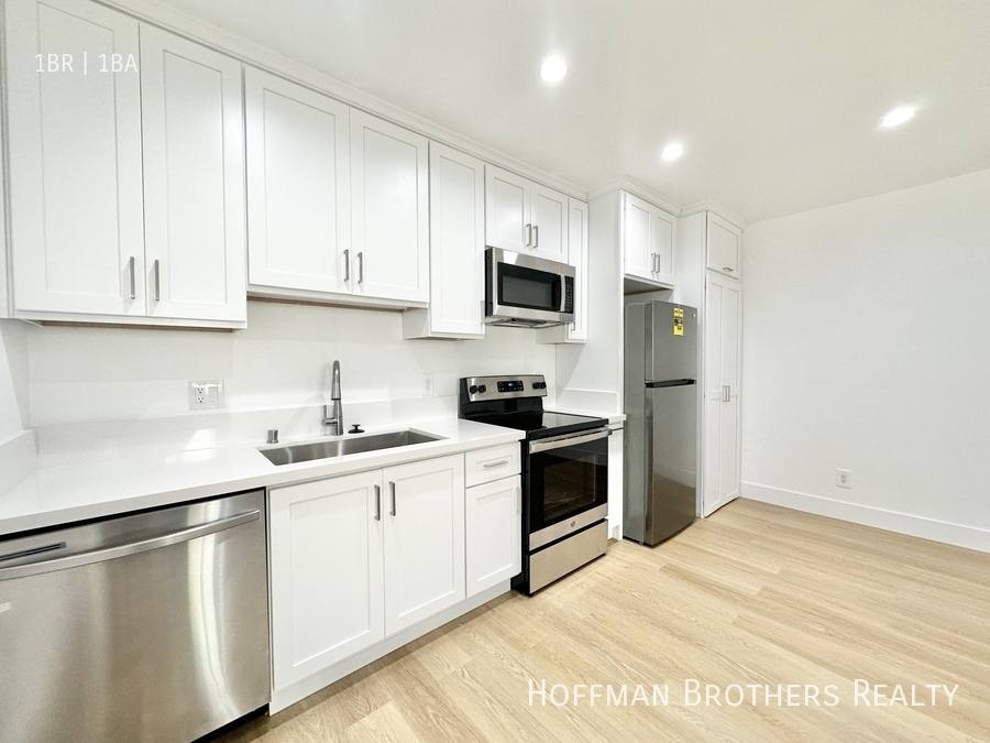 Apartment for rent at 3422 S Centinela Ave, Los Angeles, CA 90066