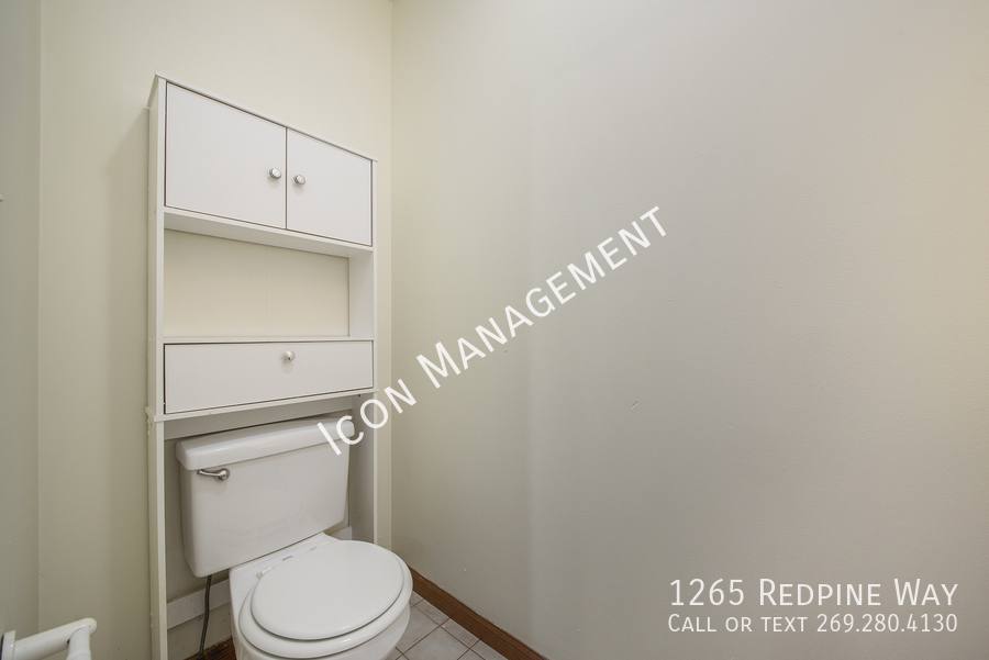 Townhouse for rent at 1265 Redpine Way, Kalamazoo, MI 49006