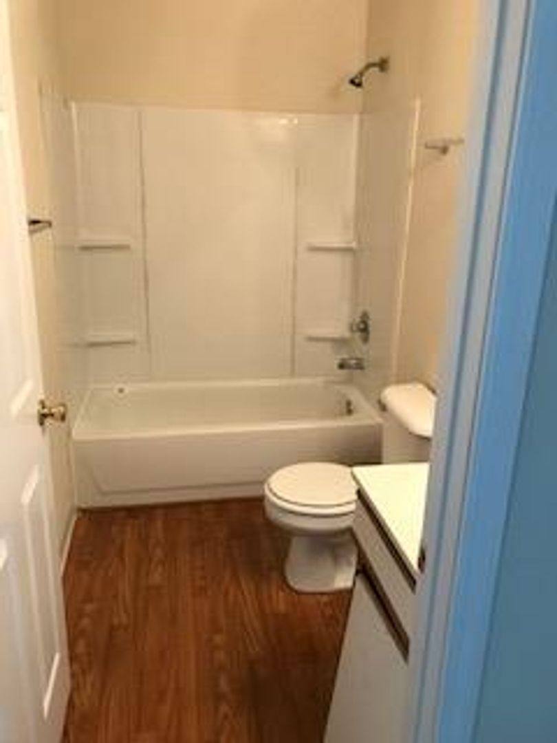 Apartment for rent at 150 W Lee St, La Grange, KY 40031