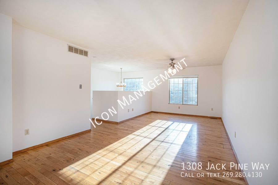 Townhouse for rent at 1308 Jack Pine Way, Kalamazoo, MI 49006