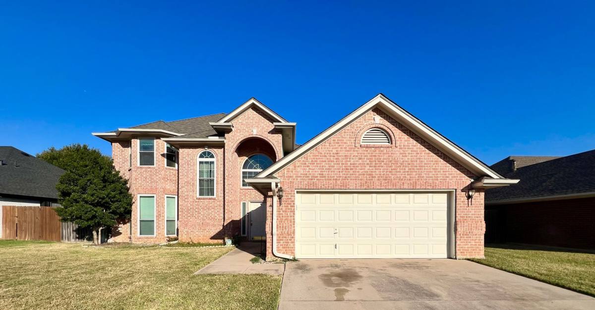 House for rent at 9113 Trail Wood Dr, North Richland Hills, TX 76182