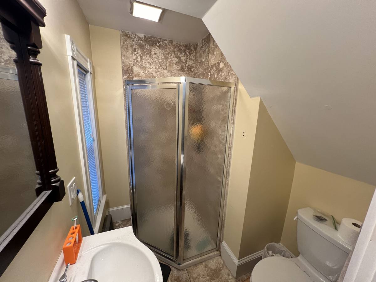 Apartment for rent at 6 White St Place #1R, Cambridge, MA 02140