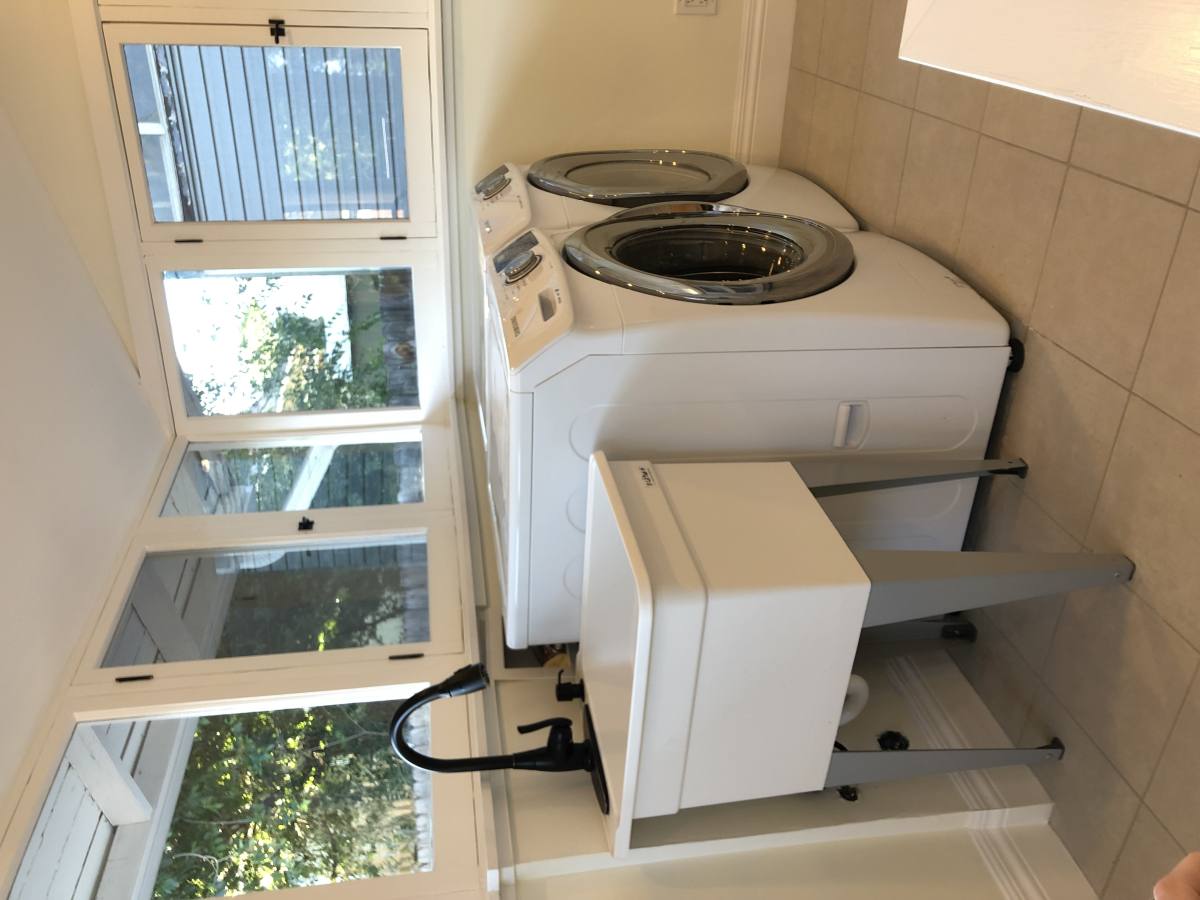 Townhouse for rent at 277 E St, Salt Lake City, UT 84103
