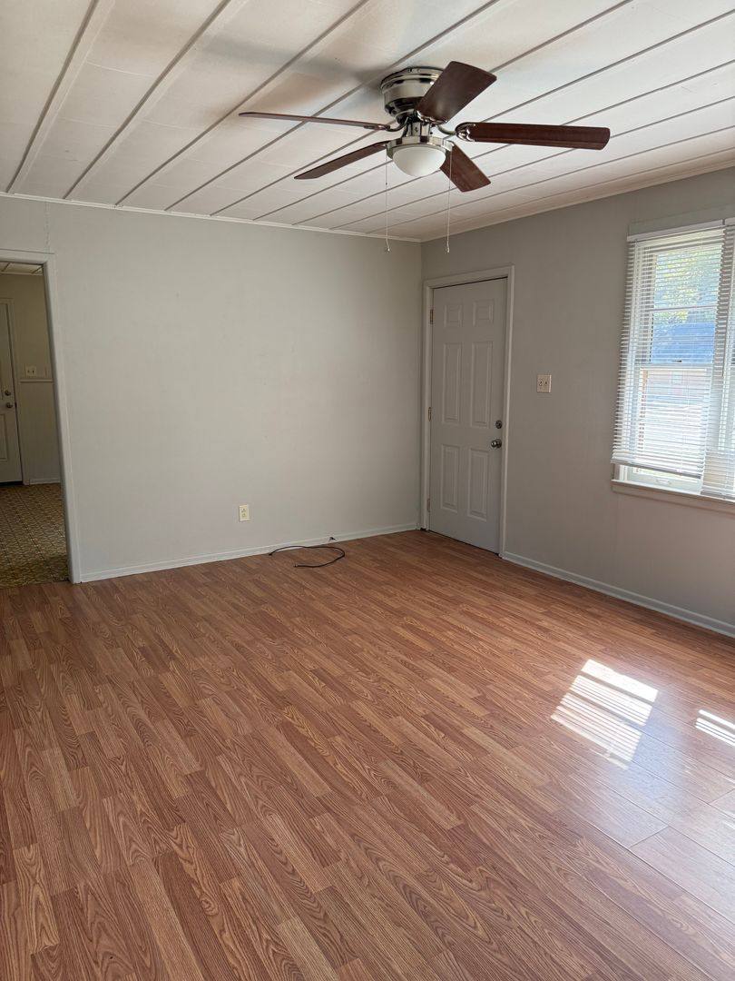 House for rent at 1114 N 3rd St, Dardanelle, AR 72834
