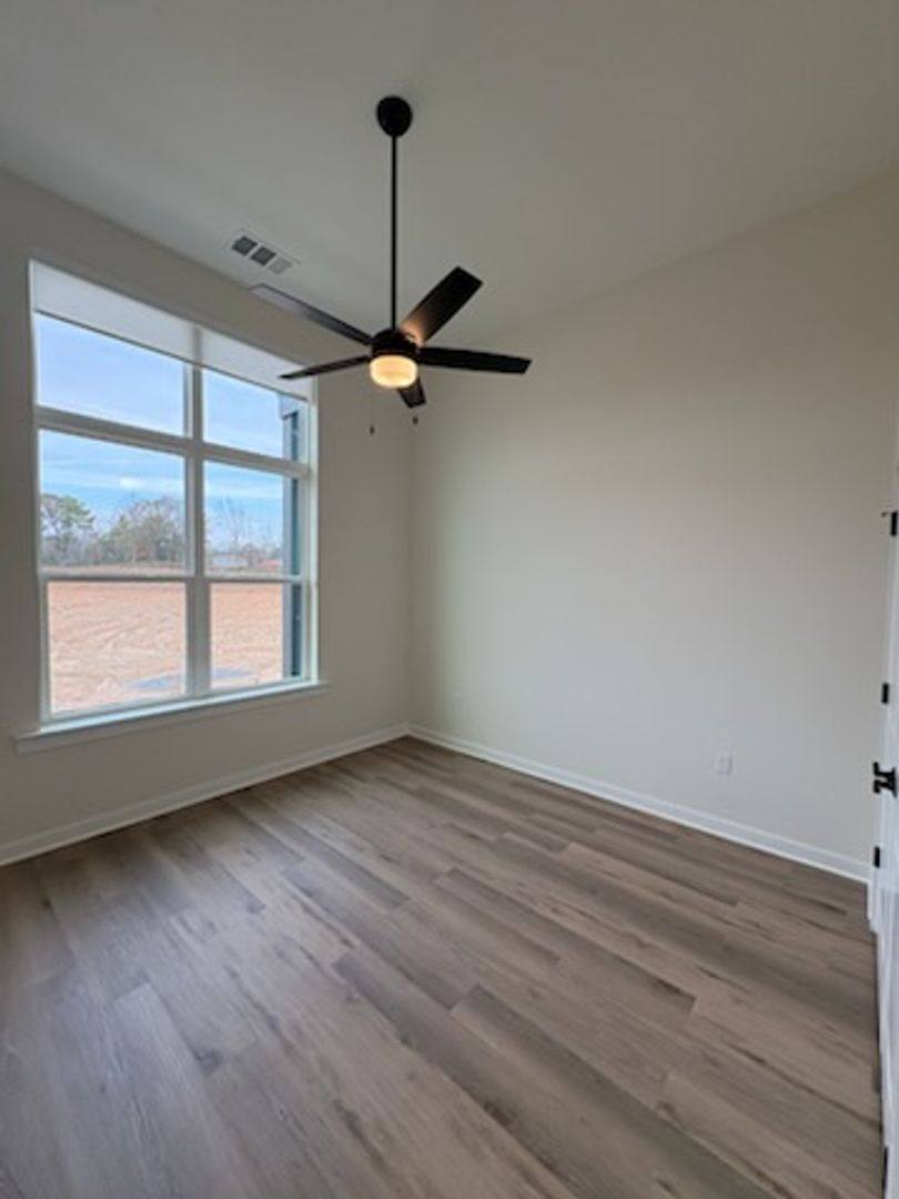 Apartment for rent at 865 Bolivar Dr, Nesbit, MS 38651