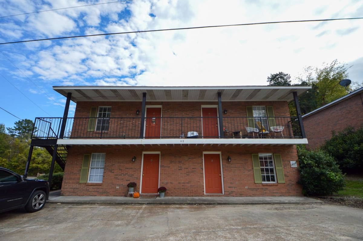 Apartment for rent at 108 -112 Hartness St, Starkville, MS 39759