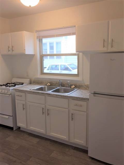 Apartment for rent at 704 Stoughton, Urbana, IL 61801