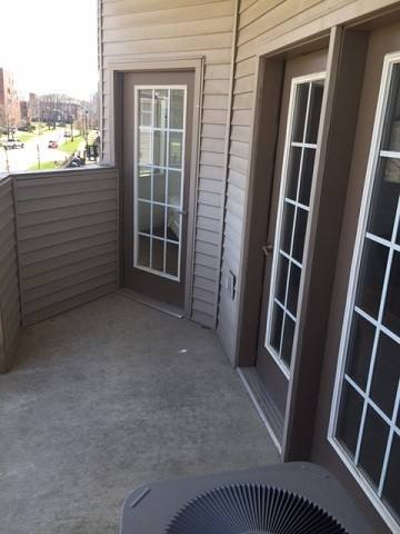 Apartment for rent at 905 S Second, Champaign, IL 61820