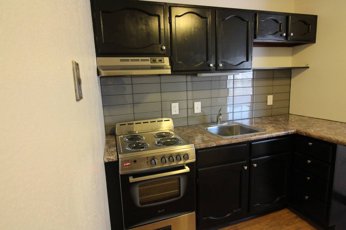 Apartment for rent at 1106-1110 Kent Circle, Waterloo, IA 50701