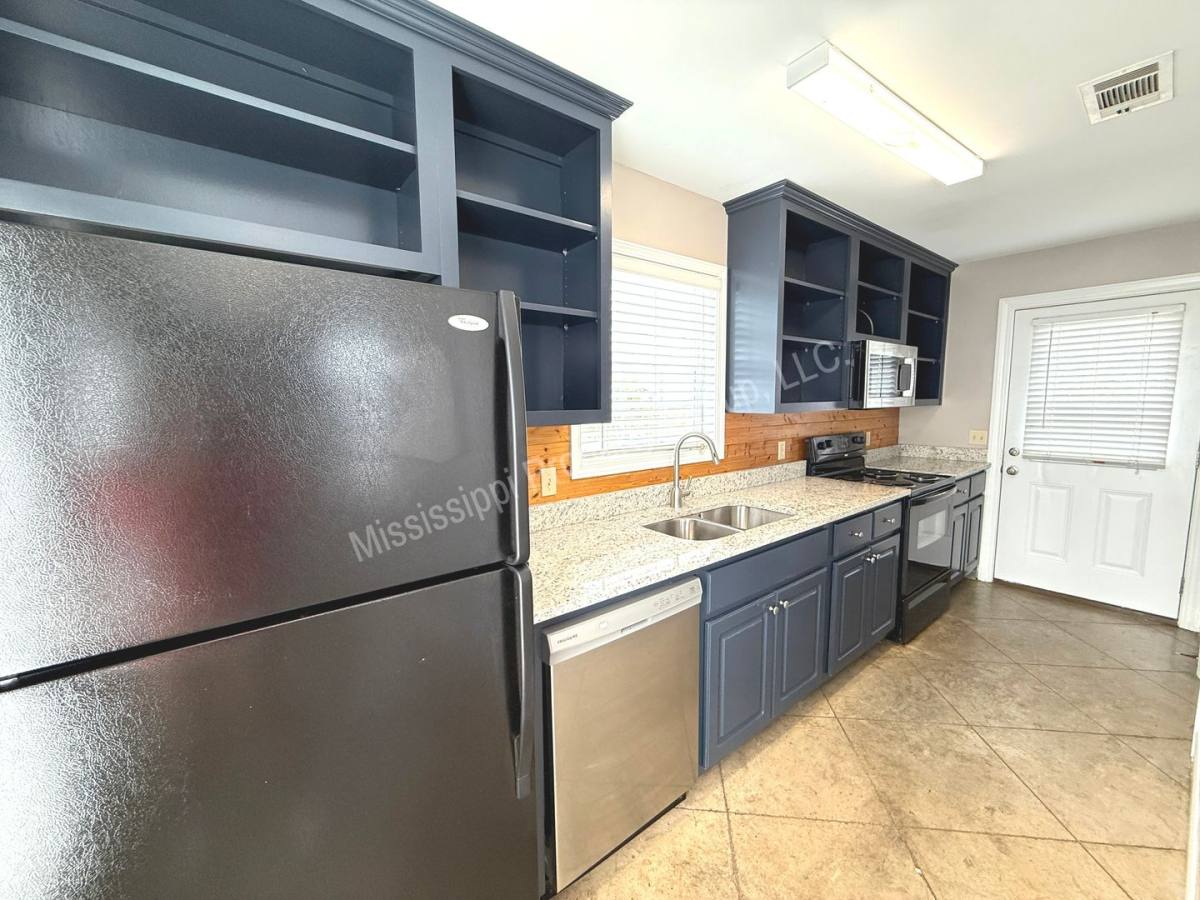 Condo for rent at 1 Mondrian Place, Oxford, MS 38655