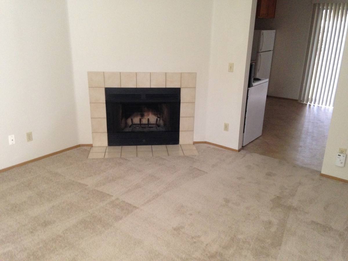 Townhouse for rent at 5725 200th St SW, Lynnwood, WA 98036