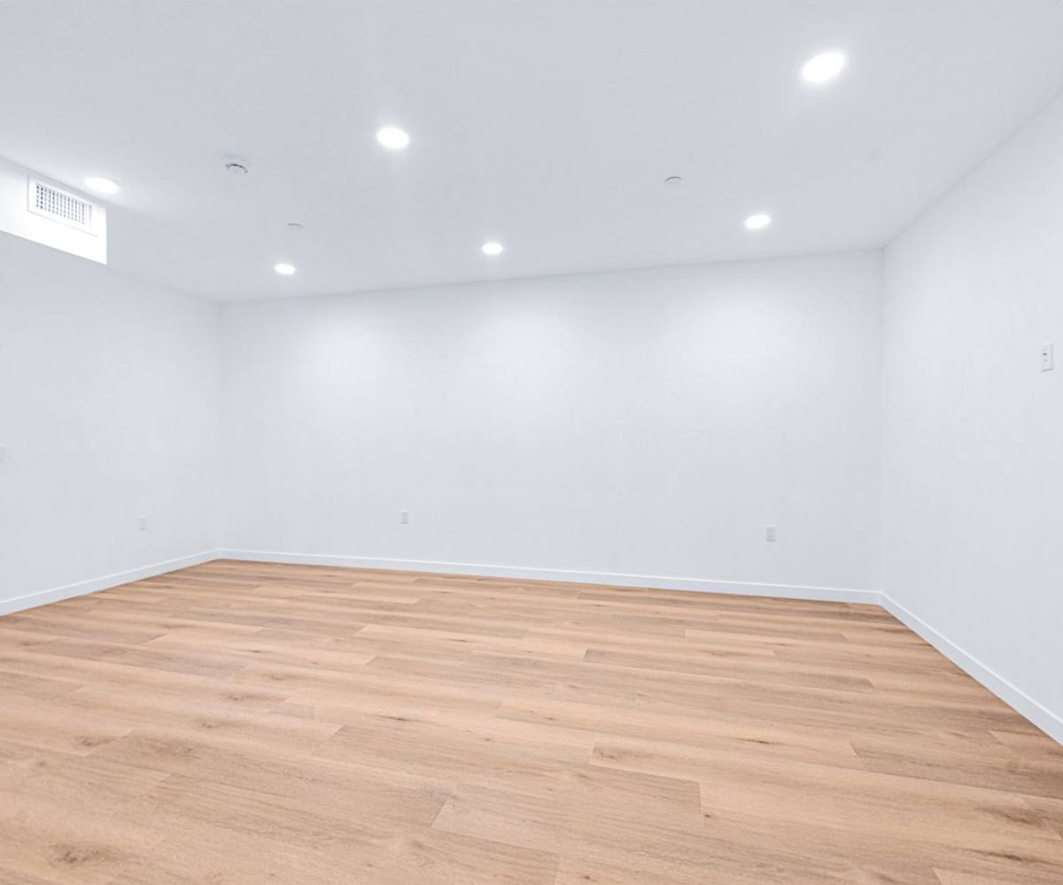 Apartment for rent at 14811 Erwin St, Van Nuys, CA 91411