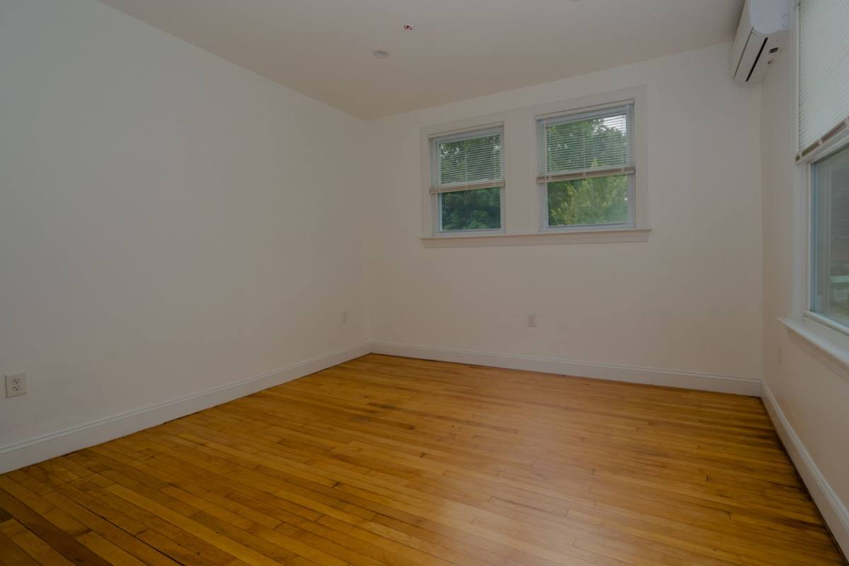Apartment for rent at 11 Park St, Haverhill, MA 01830