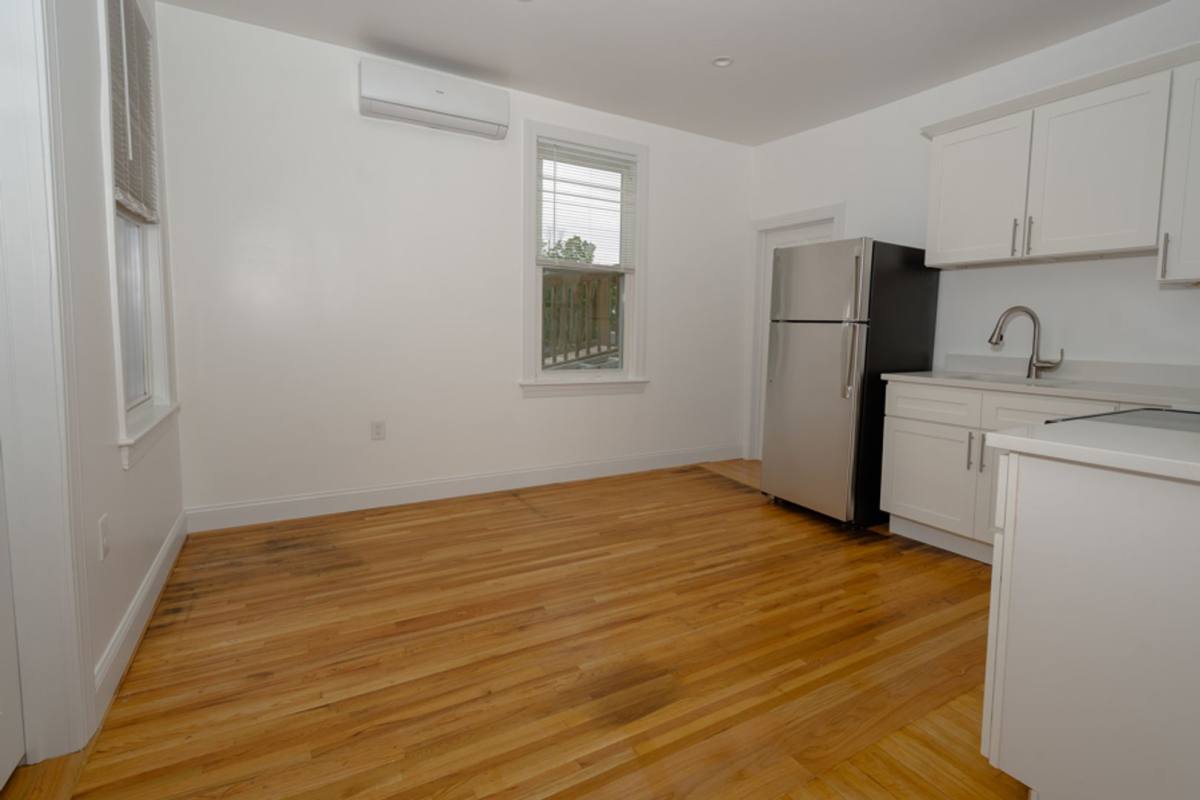 Apartment for rent at 11 Park St, Haverhill, MA 01830