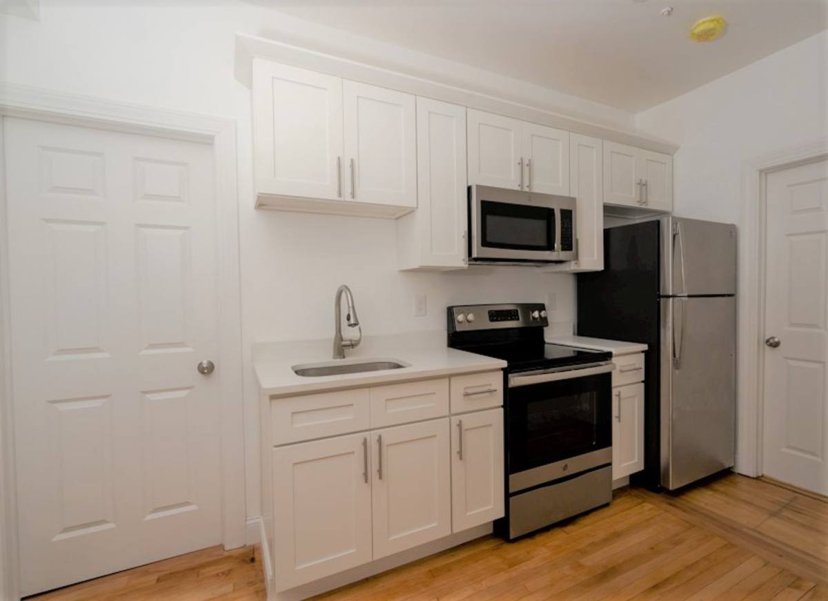 Apartment for rent at 11 Park St, Haverhill, MA 01830