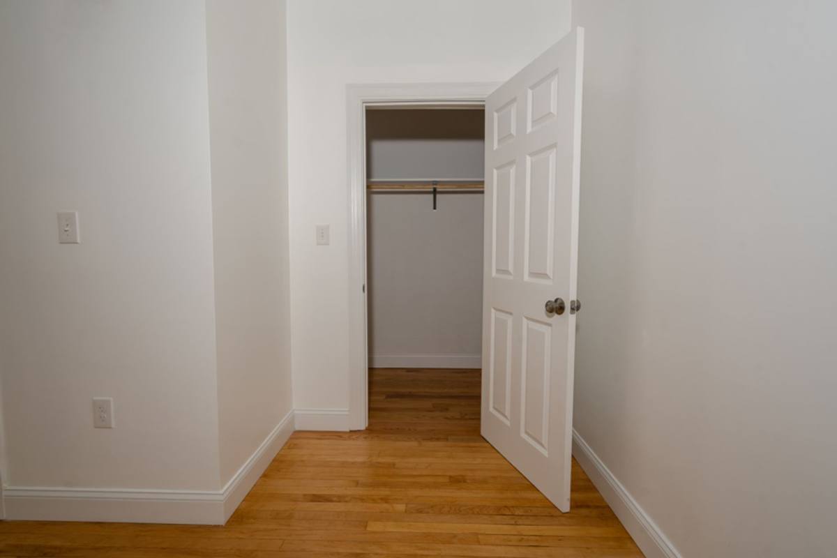 Apartment for rent at 11 Park St, Haverhill, MA 01830