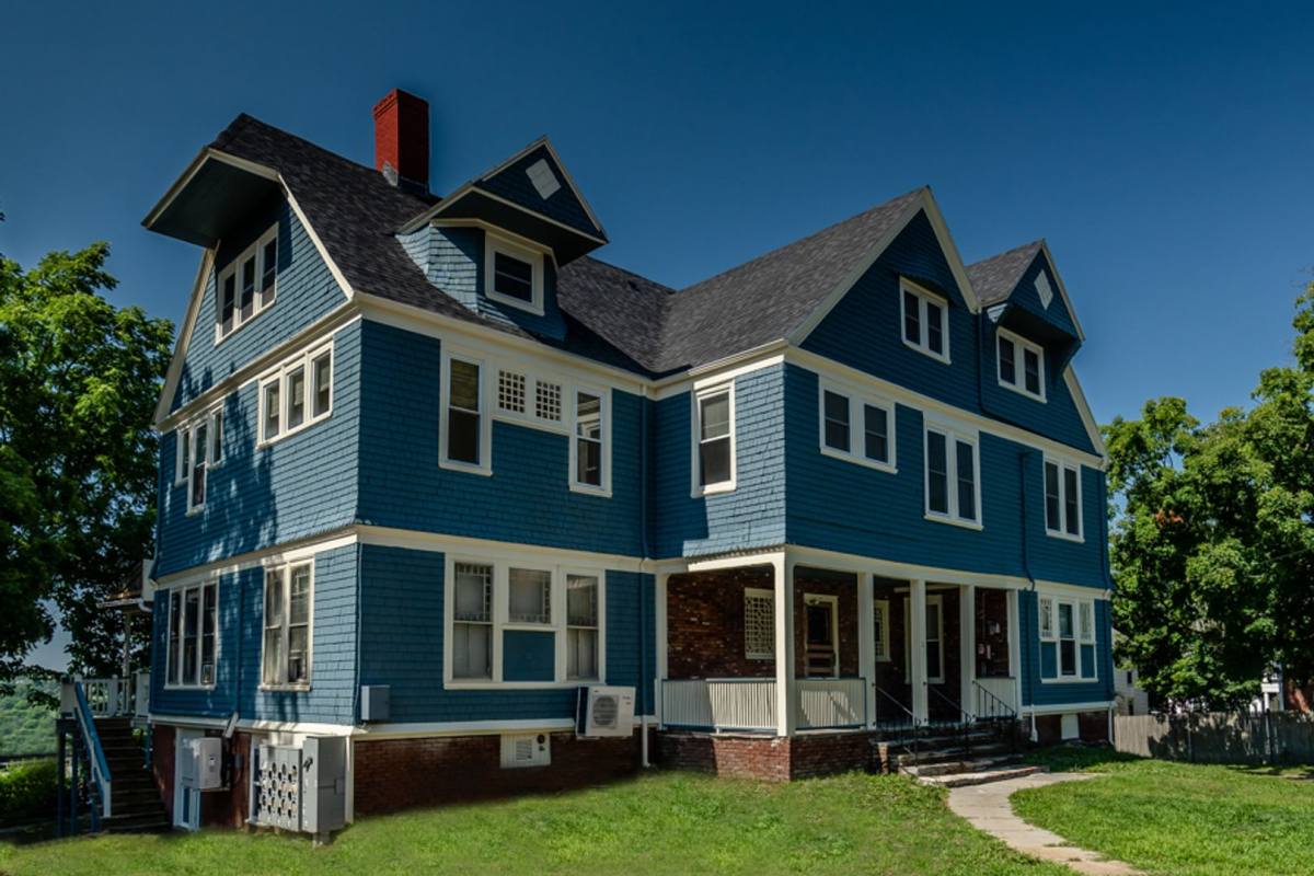 Apartment for rent at 11 Park St, Haverhill, MA 01830